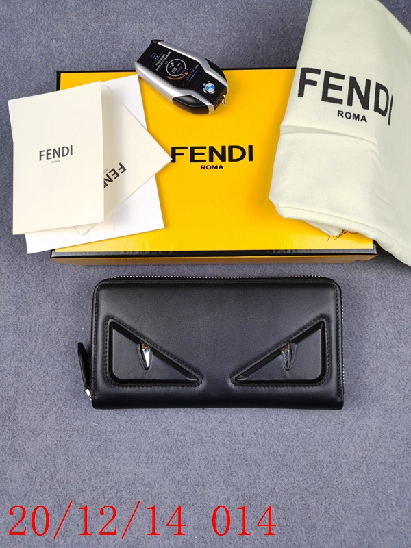 超激安ブランド財布偽物正面デザイン